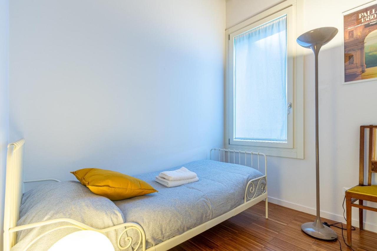 Vittoria Apartments: Soccorso Soccorsetto Vicenza Buitenkant foto